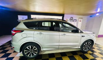 
									FORD KUGA 4X2 ST-LINE lleno								